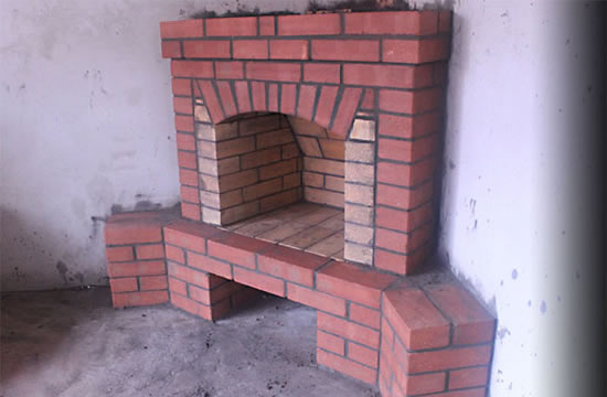кладка камина из кирпича